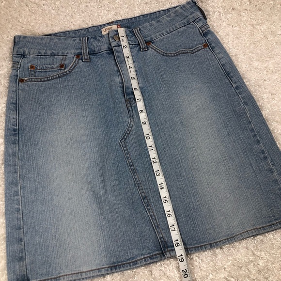 Levi’s Jean Skirt - Picture 5 of 5